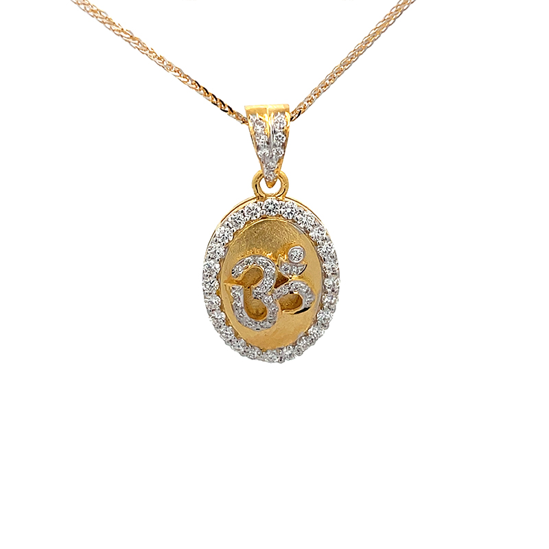 Om Pendant framed with Diamonds